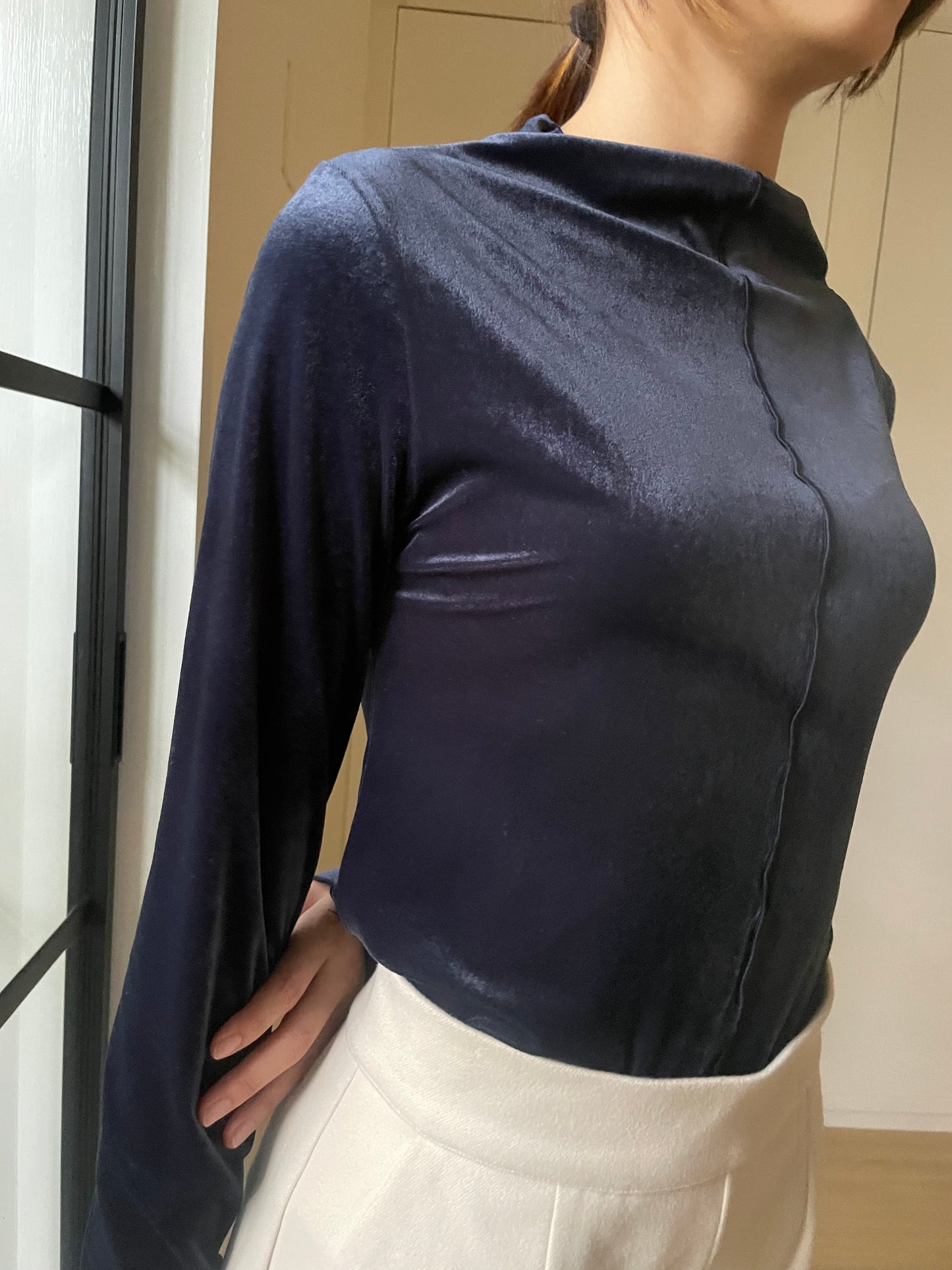 Snowy 法式絨面荷花領上衣,Top121101