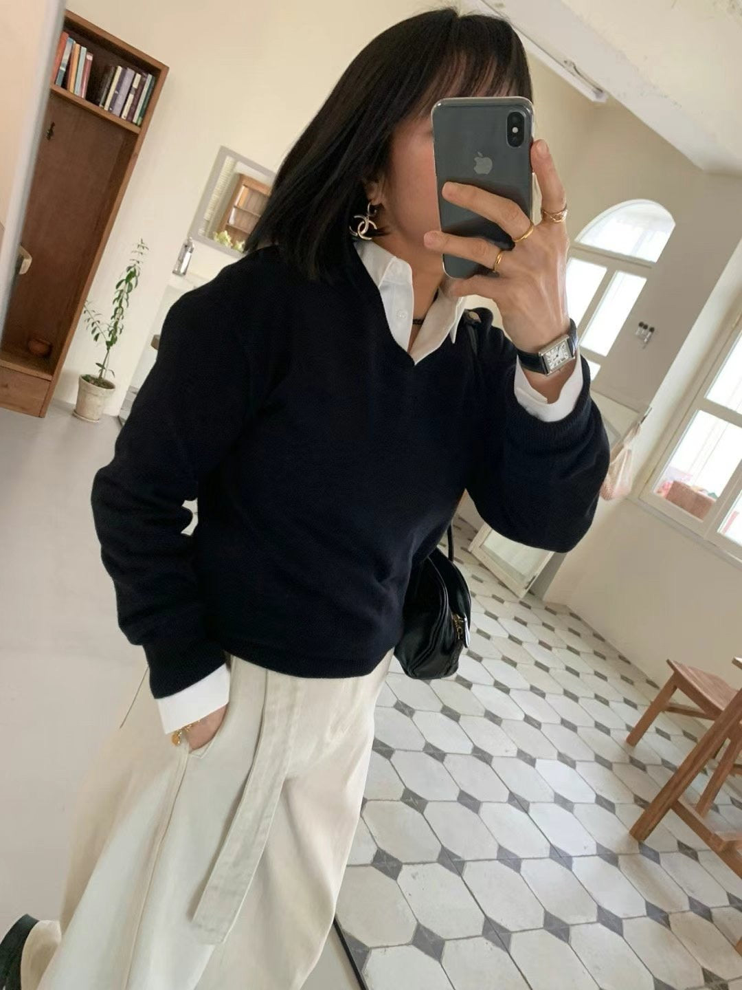 Banito 經典V領收腰春款羊毛衫|knit250405