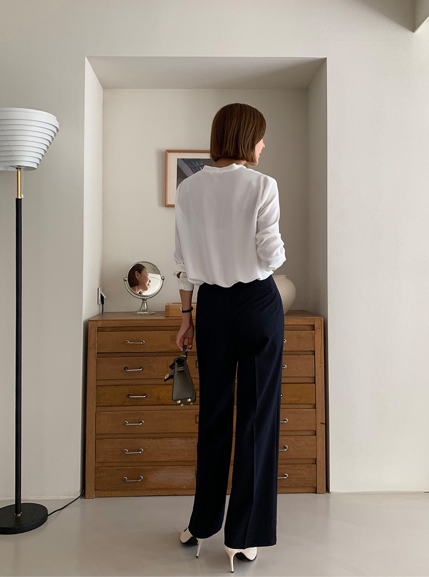 Lena Shirt 簡約v領素色長袖上衣,TOP040701