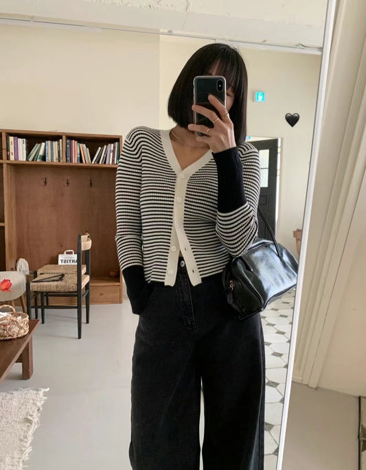 Article  條紋撞色針織合身長袖 | Knite 0405