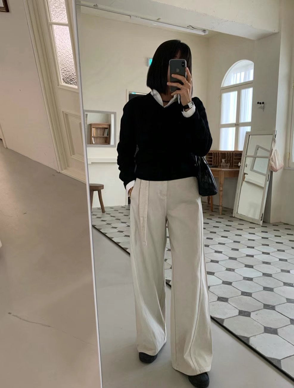 Banito 經典V領收腰春款羊毛衫|knit250405