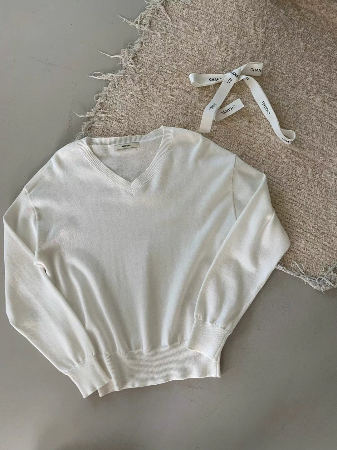 Banito 經典V領收腰春款羊毛衫|knit250405