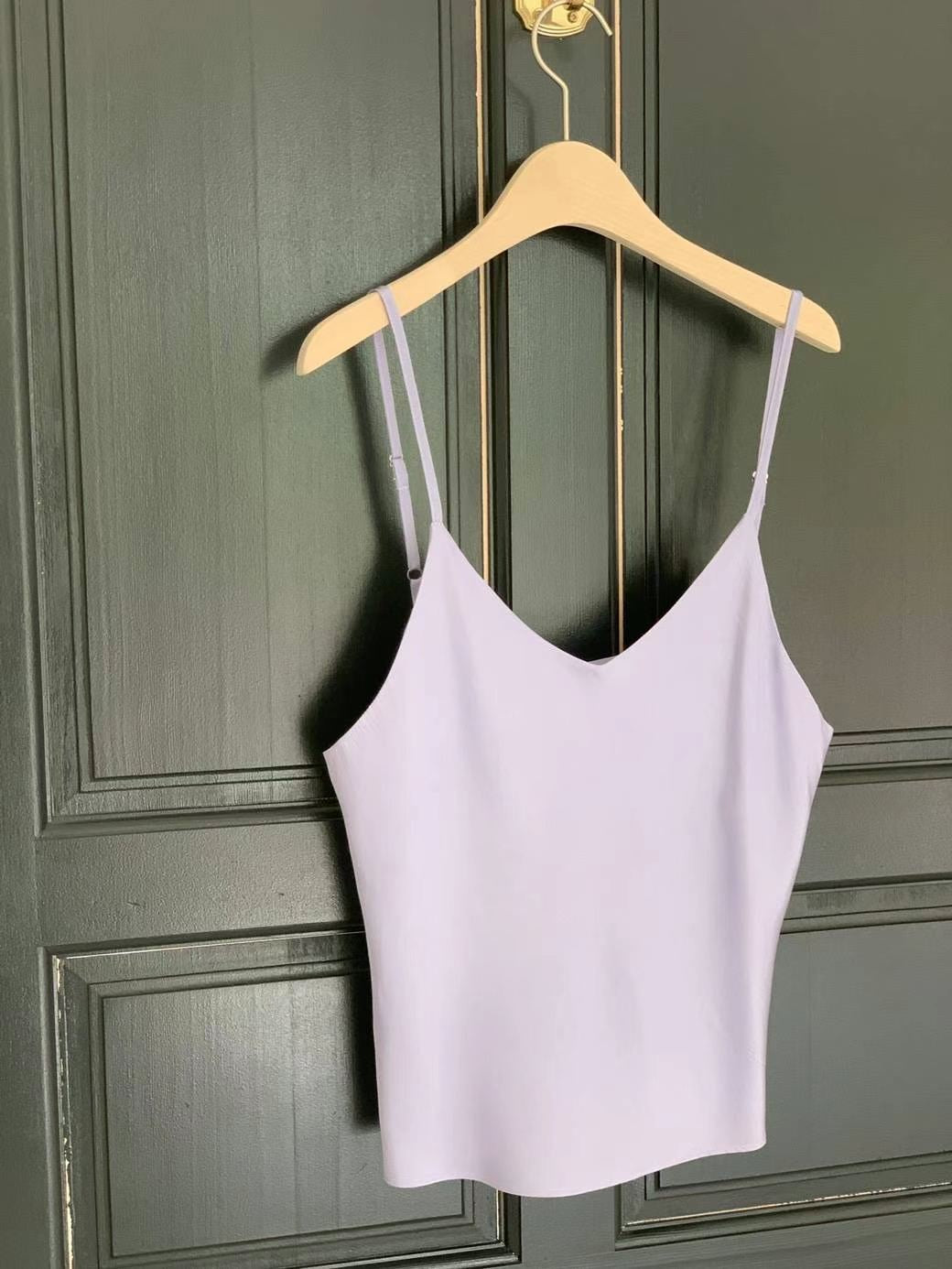 質感微緞面細肩帶背心,vt0501