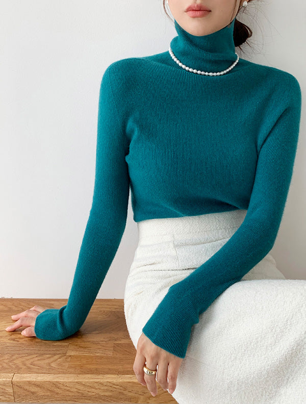 一體成型細針素面針織衫 | Knit241101