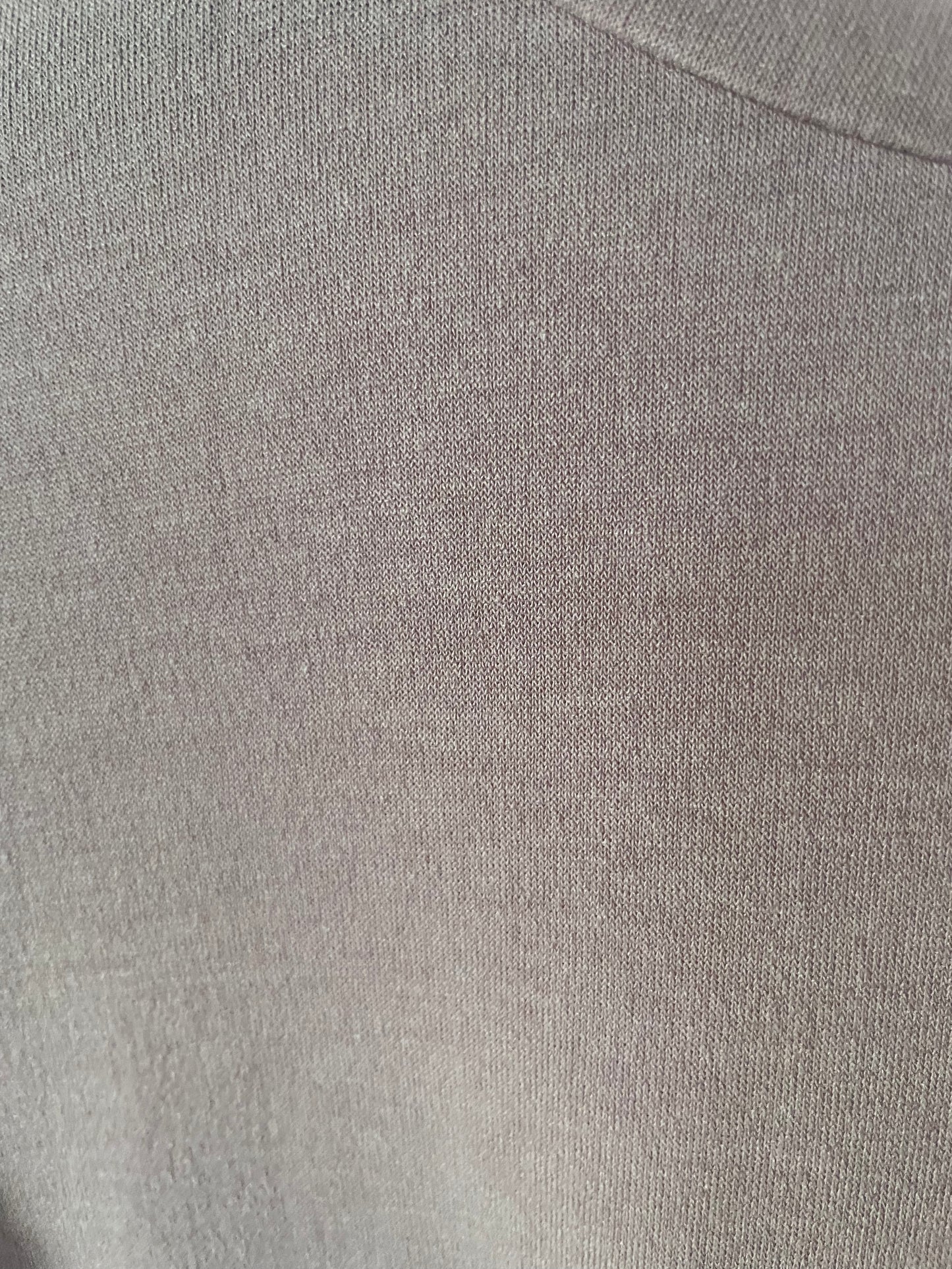 舒適感提升!薄棉寬鬆高領上衣,DC15