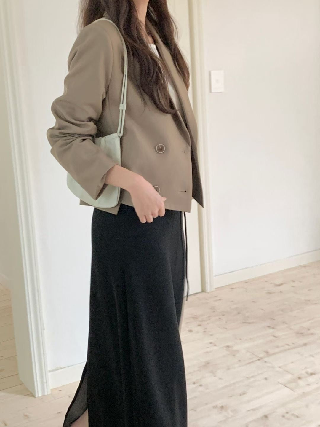 Allie 質感雙排扣短版西裝外套 blz09010013