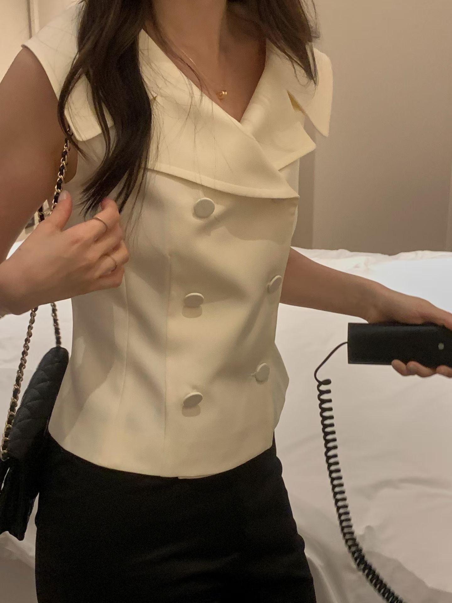French Chic | 雙排扣翻領無袖西裝馬甲（黑/白） Double-Breasted Notch Lapel Vest (Black/White) 0720013