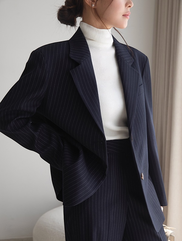 Modern Pinstripe Suit Set | 條紋兩件式西裝套裝 , SUIT261008
